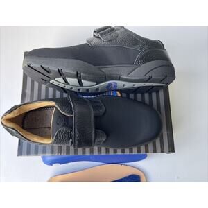 Dr. Comfort 6410 Brian Men's 10.5 Black Loafers. A113